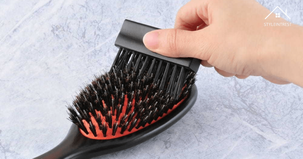 Easy Steps to Clean a Hairbrush