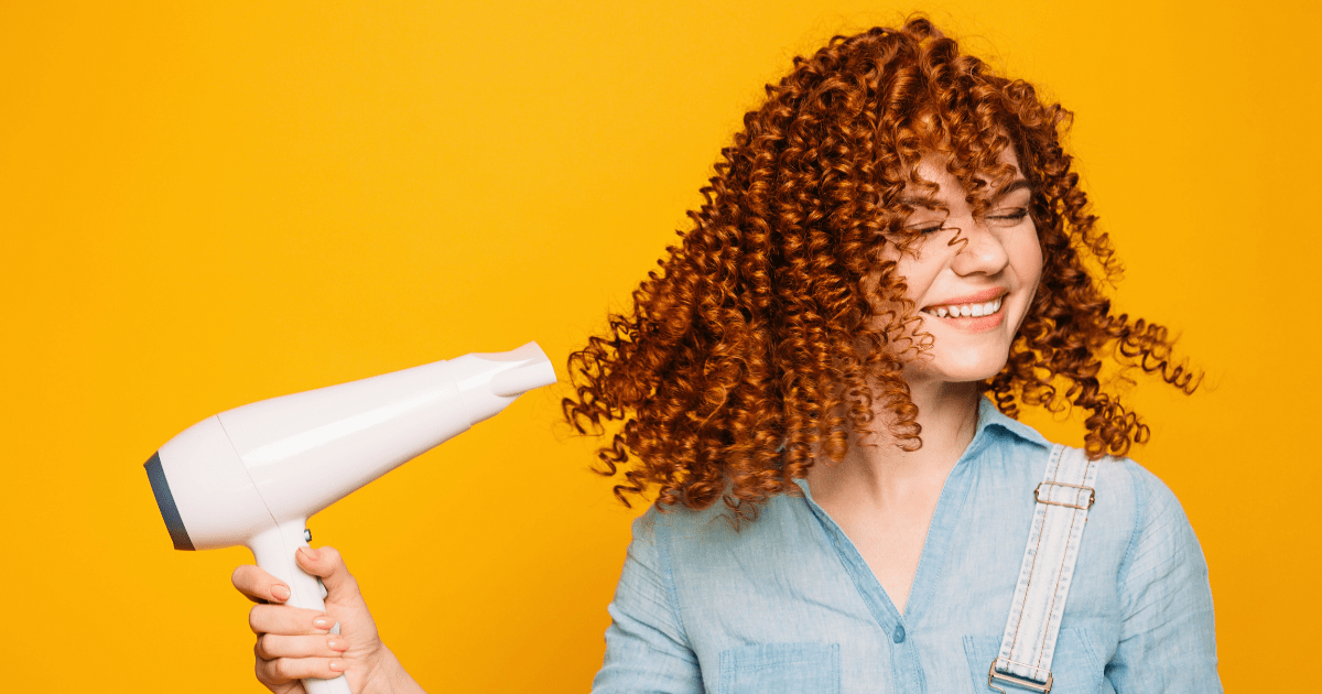 How to Dry Curly Hair without a Diffuser