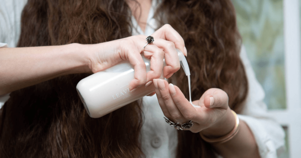 Leave-In Conditioner on Dry Hair Effectively