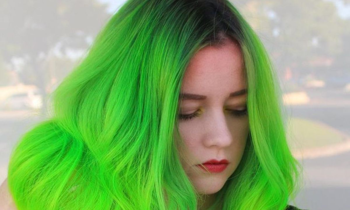 Can You Dye Violet Over Green Hair?