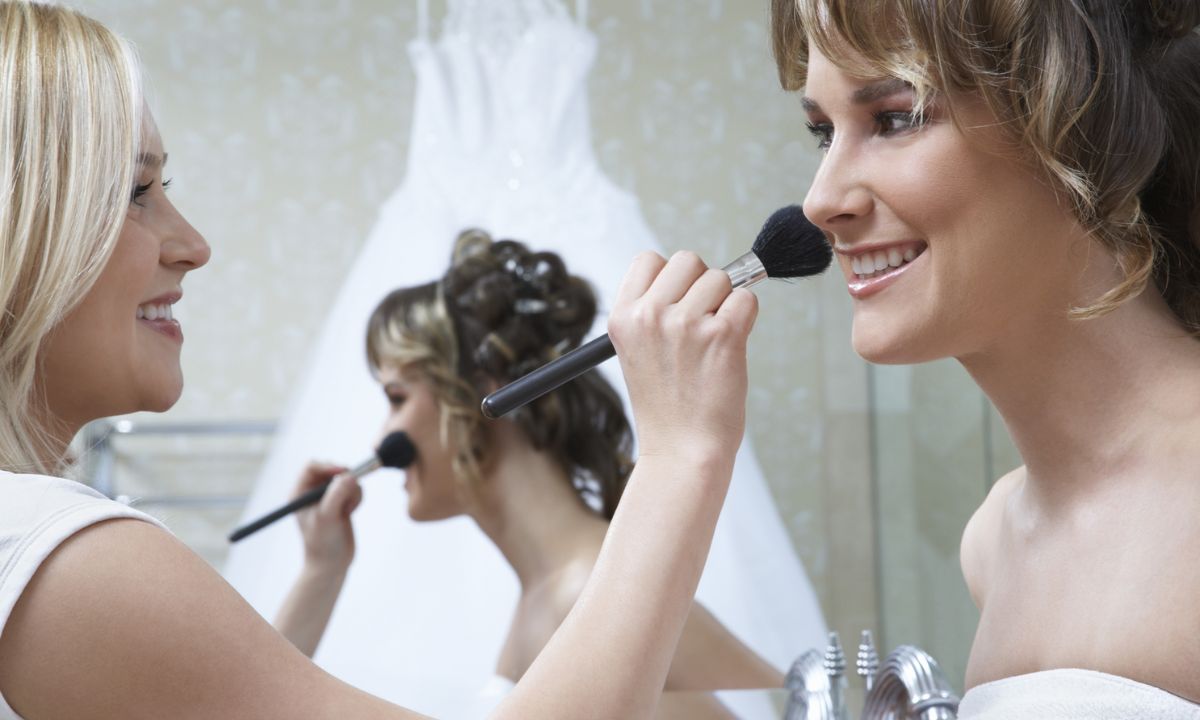 How Much Do You Tip Hair And Makeup For Wedding?