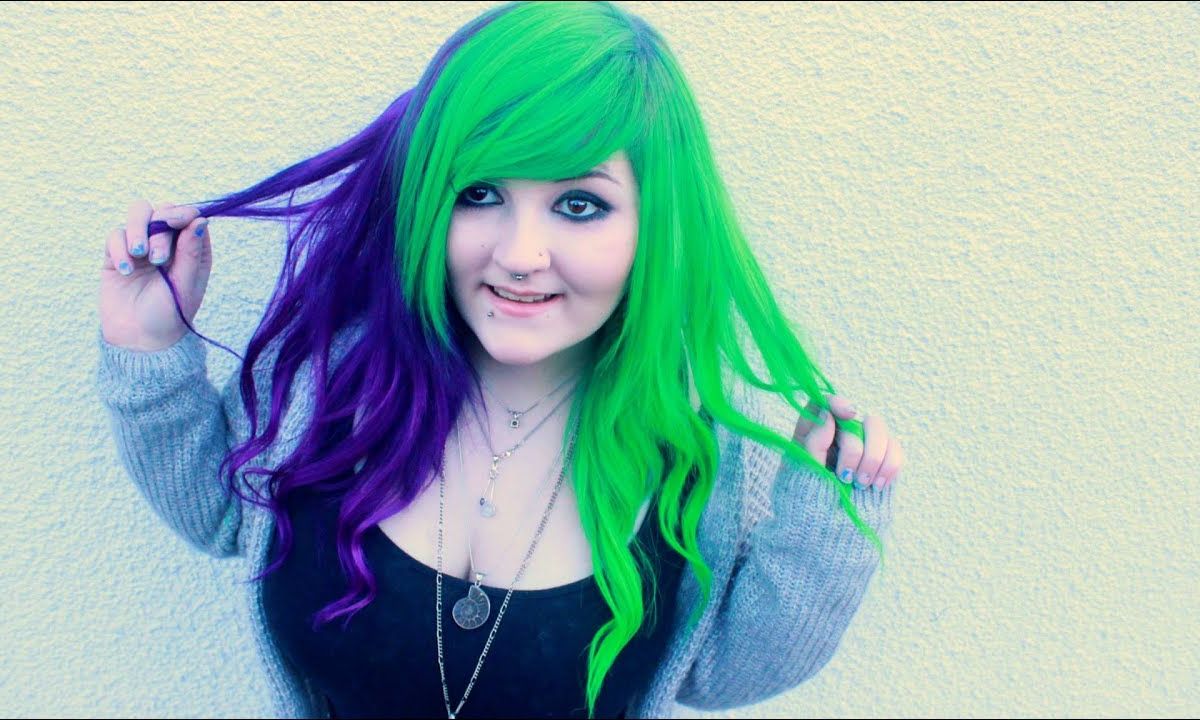Methods of Changing Green Hair Color to Purple